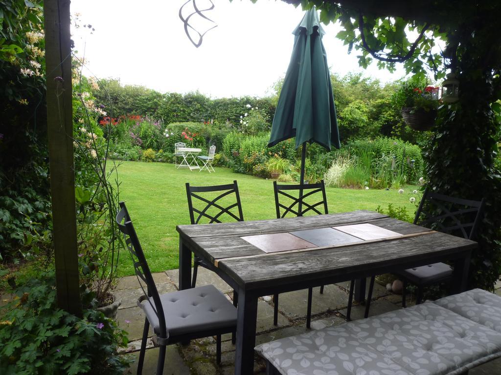 Manor Cottage Bed&Breakfast Windsor Exteriör bild