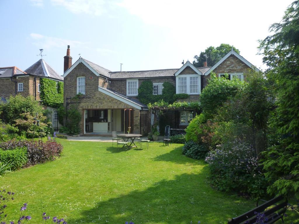 Manor Cottage Bed&Breakfast Windsor Exteriör bild